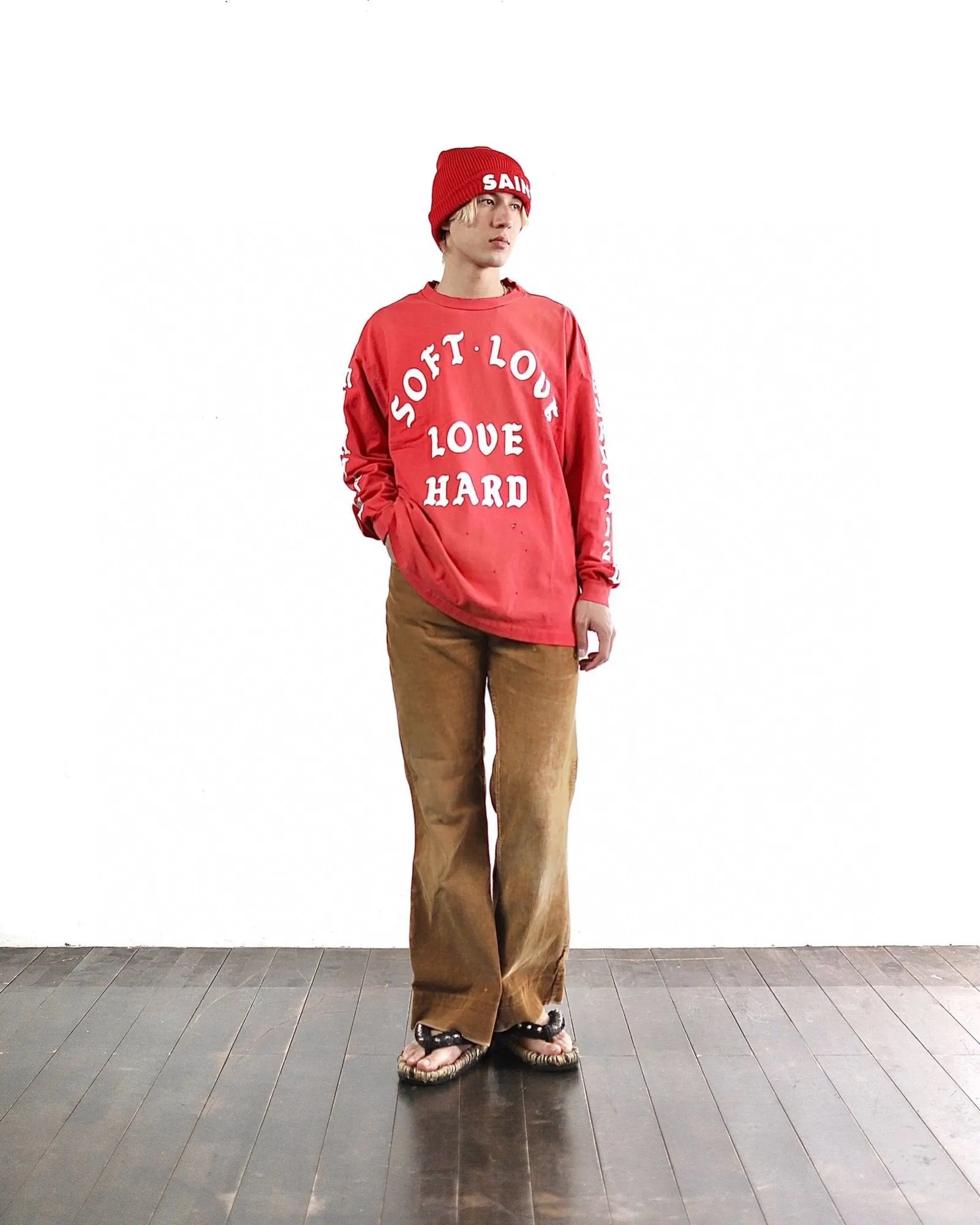 SAINT M ×